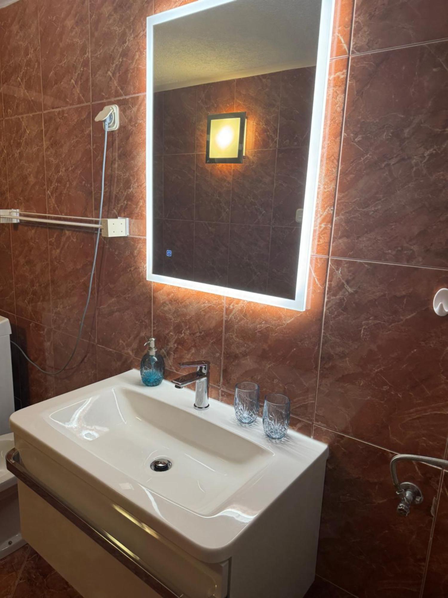 House Riva Apartment Pirovac Exterior photo